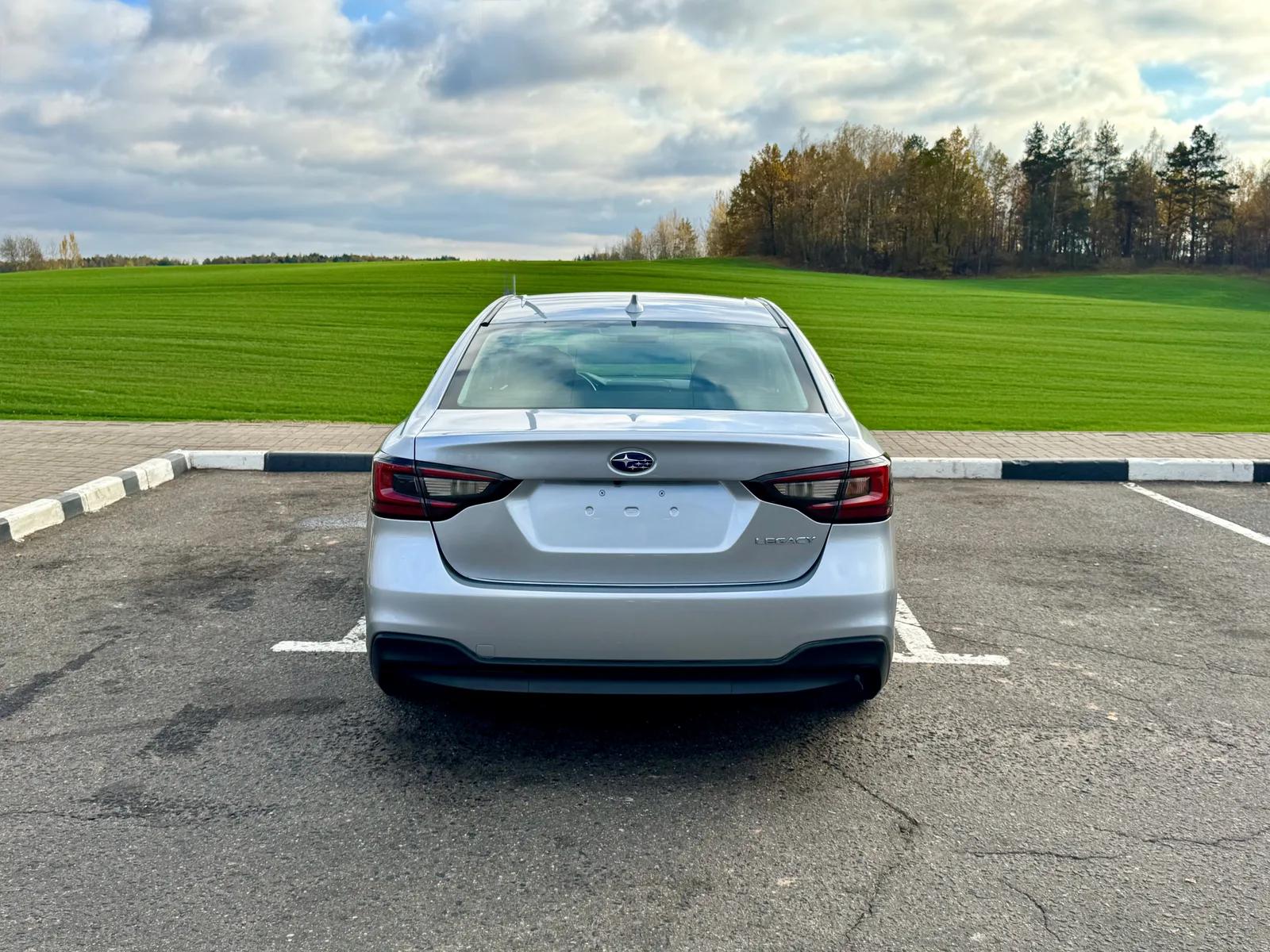 Subaru Legacy фото 3